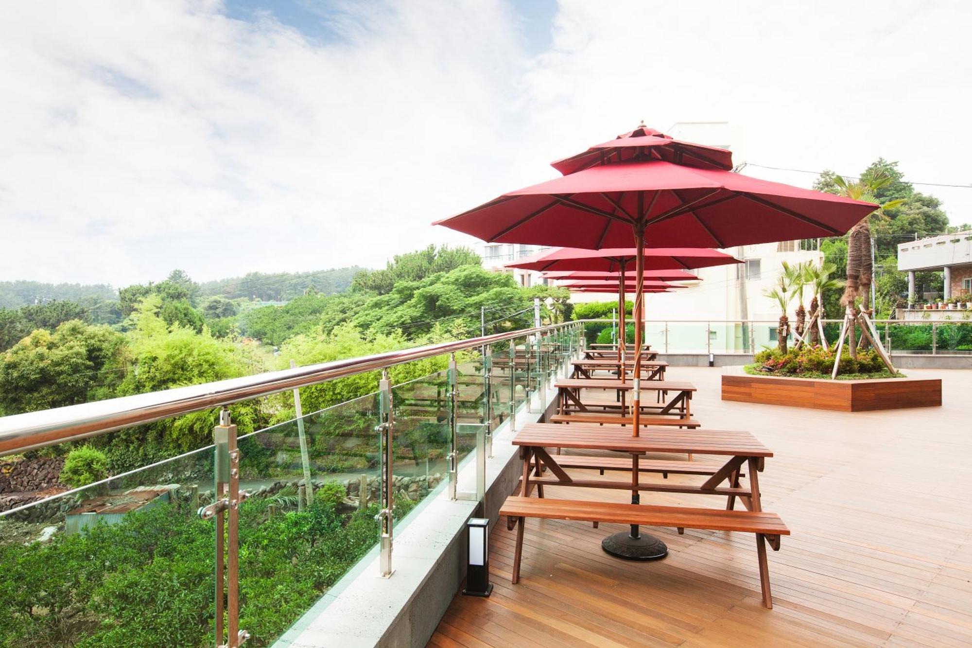 Youus Hotel Seogwipo Exterior photo