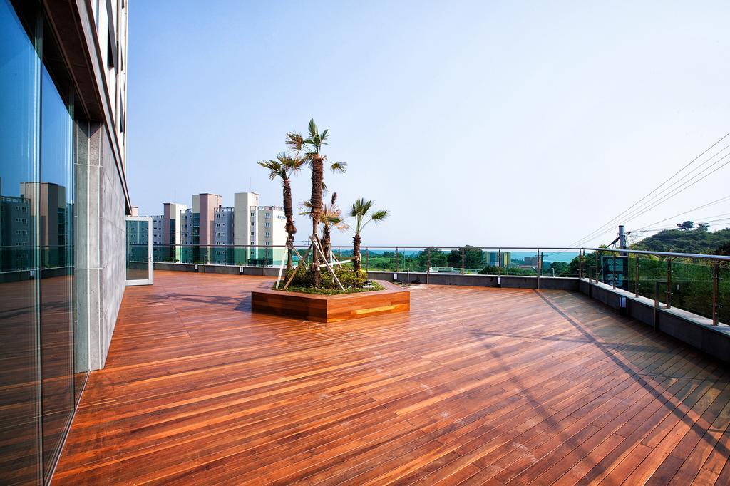 Youus Hotel Seogwipo Exterior photo